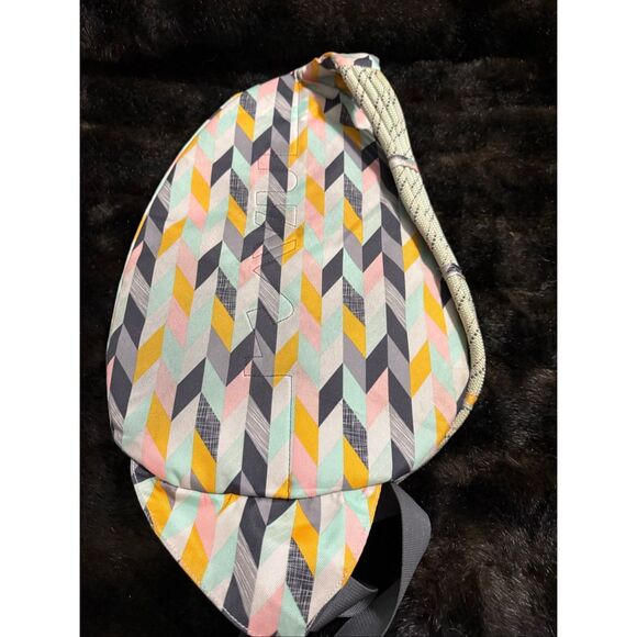 KAVU Mini Rope Sling Pack with Adjustable One Size, Chevron Sketch - Picture 4 of 6